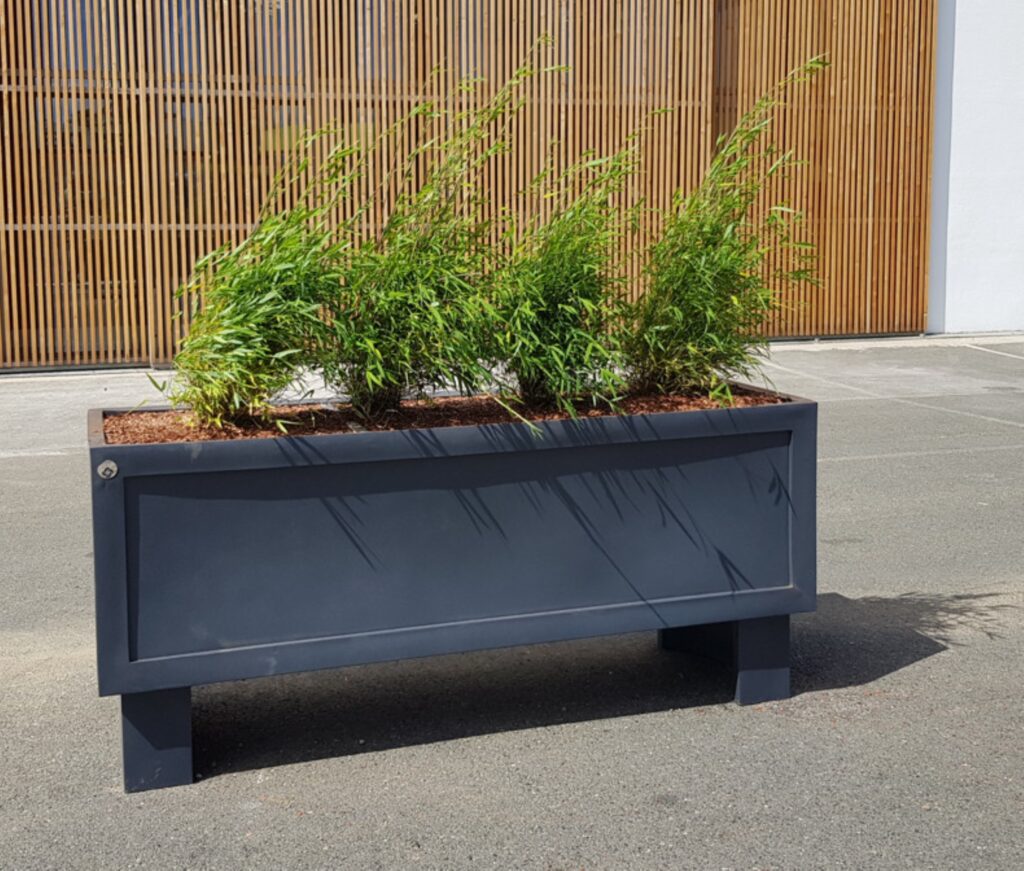 Liaison Végétale Jardinière PAPI Extendo dimension 1780 x 600 x H 800 mm en PEHD recyclable avec contre bacs possibles - Grande jardinière Plouay Morbihan Bretagne Vannes Restauration terrasse